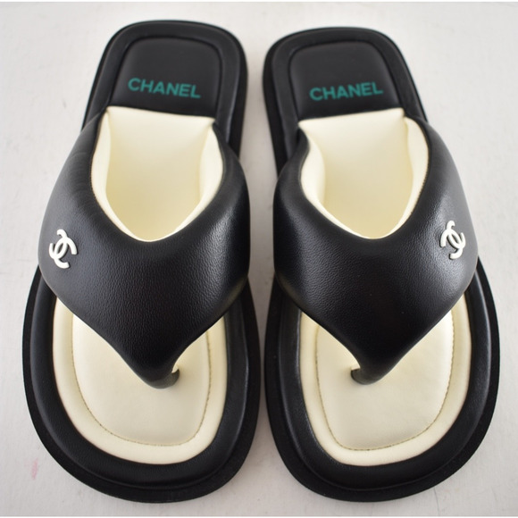 Chanel 22P Black White Lambskin Padded Pool Thong Logo Mule Slide Flat Sandal 36 - Picture 8 of 14